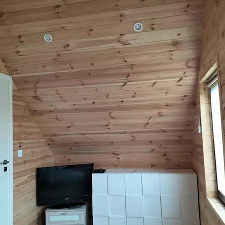بيت للعطل Dziwna Polnische Ostsee Mit Sauna Und Jakuzzi 2 Meter Hoher Zaun Haustiere Herzlich Willkommen Sieroslaw (Kamien)