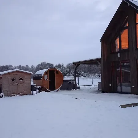 بيت للعطل Dziwna Polnische Ostsee Mit Sauna Und Jakuzzi 2 Meter Hoher Zaun Haustiere Herzlich Willkommen Sieroslaw (Kamien)